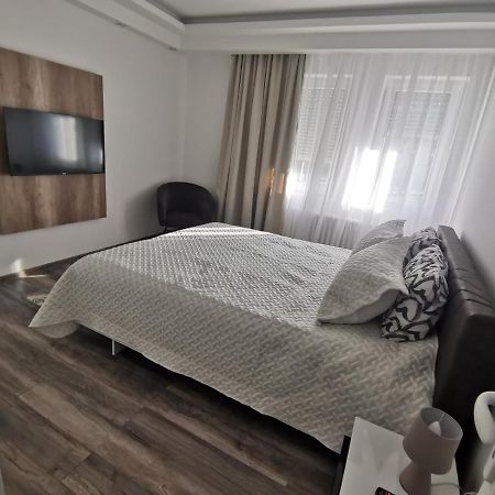 Apartments Isidora Novi Sad Exteriör bild