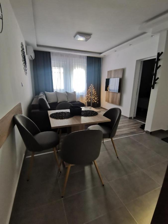 Apartments Isidora Novi Sad Exteriör bild